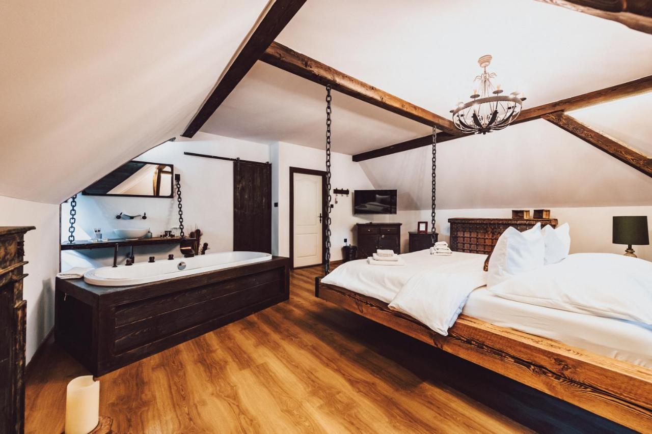 Resort Mlyn Cernovice Cernovice  Dış mekan fotoğraf