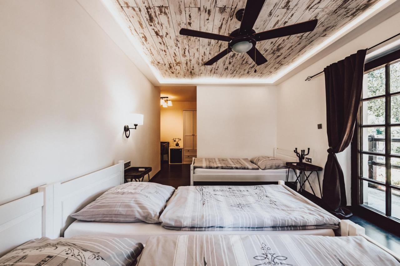 Resort Mlyn Cernovice Cernovice  Dış mekan fotoğraf