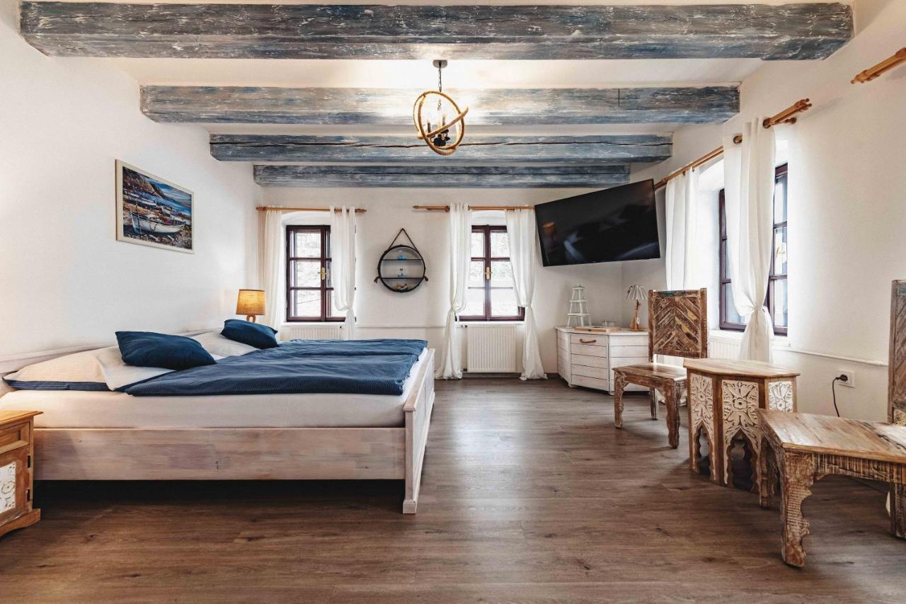 Resort Mlyn Cernovice Cernovice  Dış mekan fotoğraf