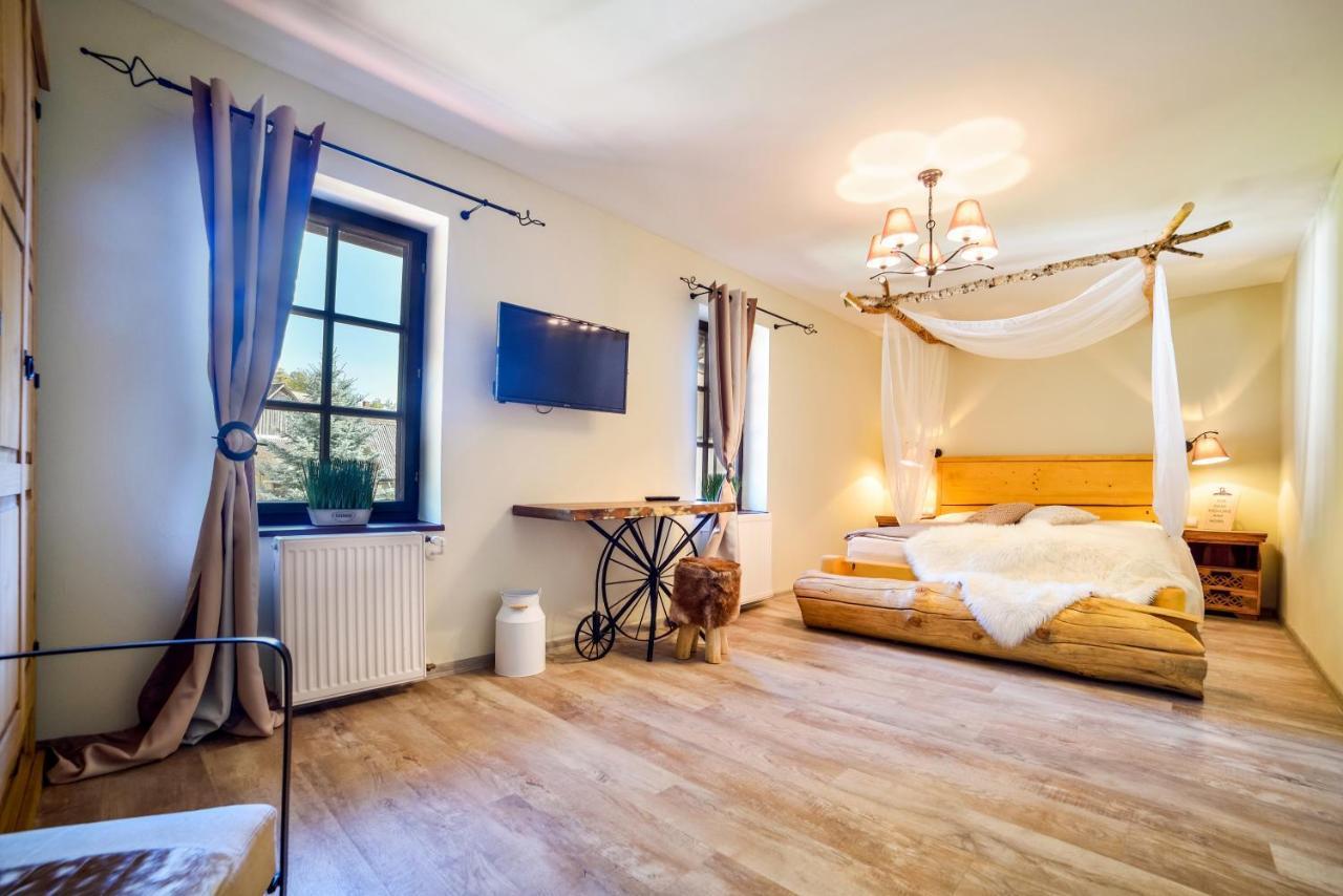Resort Mlyn Cernovice Cernovice  Dış mekan fotoğraf